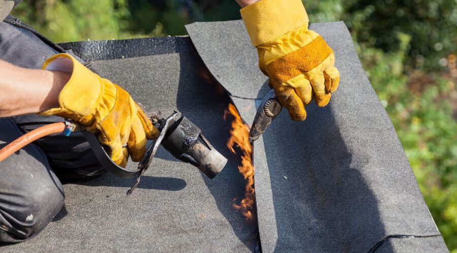 Professional flood damage restoration services in Sanderson, FL